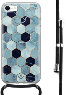 Casimoda iPhone 8/7 hoesje met koord - Blue cubes Blauw