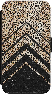 Casimoda iPhone X/XS flipcase - Luipaard chevron Bruin/beige