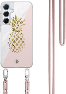 Casimoda Samsung Galaxy A15 hoesje met rosegoud koord - Ananas Roze