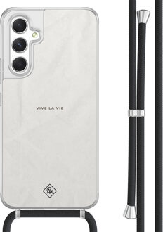 Casimoda Samsung Galaxy A54 hoesje met koord - Vive la vie Grijs/zilverkleurig