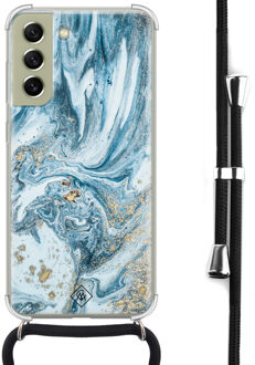 Casimoda Samsung Galaxy S21 FE hoesje met koord - Marble sea Blauw