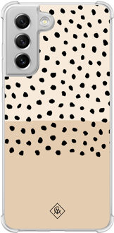 Casimoda Samsung Galaxy S21 FE shockproof hoesje - Caramel dots Bruin/beige