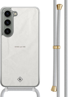 Casimoda Samsung Galaxy S23 hoesje met grijs koord - Vive la vie Grijs/zilverkleurig