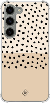 Casimoda Samsung Galaxy S23 siliconen shockproof hoesje - Caramel dots Bruin/beige