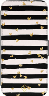 Casimoda Samsung Galaxy S24 flipcase - Hart streepjes Zwart, Goudkleurig