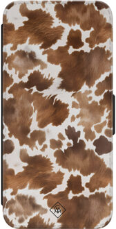 Casimoda Samsung Galaxy S24 flipcase - Koeienprint Bruin/beige