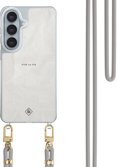 Casimoda Samsung Galaxy S26 hoesje met grijs koord - Vive la vie Grijs/zilverkleurig