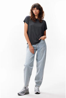 Catwalk Junkie 2502010220 tshirt with open back detail - maat 38 Grijs