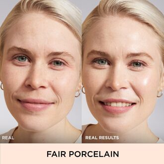 CC+ en Nude Glow Lichtgewicht Foundation en Glansserum met SPF40 32 ml (Verschillende Tinten) - Fair Porcelain