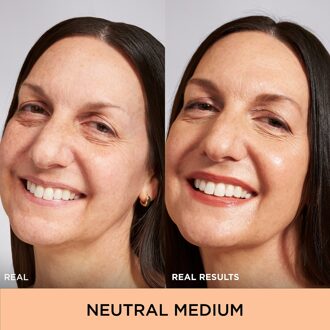 CC+ en Nude Glow Lichtgewicht Foundation en Glansserum met SPF40 32 ml (Verschillende Tinten) - Neutral Medium