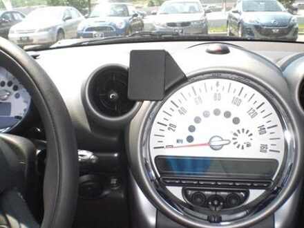 center mount v. Mini Cooper Countryman 10