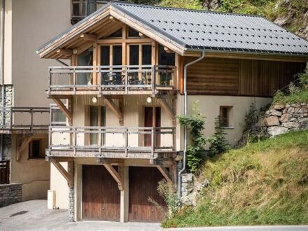 Chalet-appartement Les Amis Chalet Ponturin - 8-10 personen