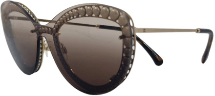 Chanel Grote Vlinderzonnebril met Parelversieringen Chanel , Brown , Dames - ONE Size