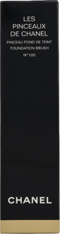 Chanel Les Pinceaux Foundation Brush1 piece.