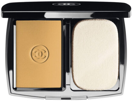 Chanel Mat Lumière foundation 80 Contour