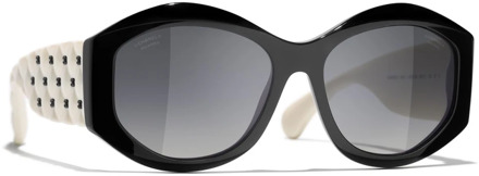 Chanel Zwarte zonnebril met originele accessoires Chanel , Black , Dames - 56 MM