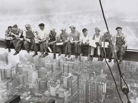 Charles Ebbets - Eating Above Manhattan Kunstdruk 80x60cm