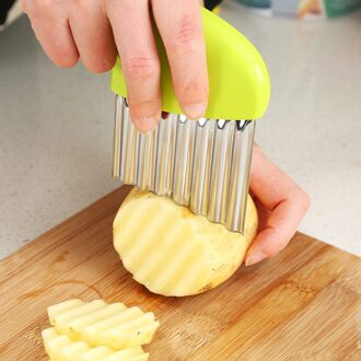 Chips Snijmachine Fry Potato Cutter Creatieve Keuken Multifunctionele Handleiding Aardappel Cutter Rimpel Aardappel Snijmachines 1Pc groen