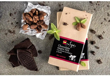 Chocolate black 72% with cocoa ecologically friendly and stevia. No sugar high added. Suitable for diabetics. Gluten Free. 100 Gr.