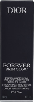Christian Dior Dior Forever Skin Glow 24H Wear Radiant Foundation SPF2030 ml.