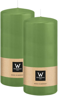 Cilinderkaars/stompkaars - 2x - lichtgroen - 15 x 7 cm - 63 branduren
