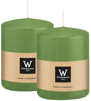 Cilinderkaars/stompkaars - 2x - lichtgroen - 6 x 8 cm - 29 branduren