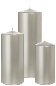 Cilinderkaarsen/stompkaarsen - set van 3 - metallic zilver - 6x12/7x15/7x20 cm