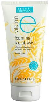 Cleanser Beauty Formulas Vitamin E Foaming Facial Wash 150 ml