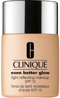 Clinique  Even Better Glow SPF15 Foundation - Ivory