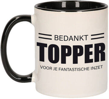 Collega cadeau mok / beker zwart bedankt topper voor je fantastische inzet afscheid/pensioen kado - feest mokken