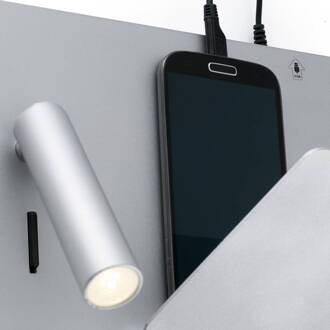 Compacte LED wandlamp Suau met USB-lader zilver