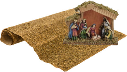 Complete kerststal inclusief 6 beelden en ondergrond 20 cm Multi