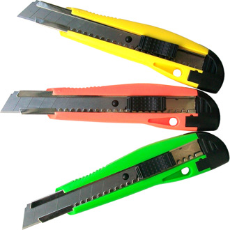 CON-P Afbreekmes 18Mm Kunststof Box - B20870