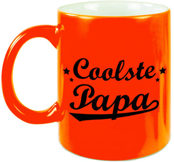 Coolste papa cadeau mok / beker neon oranje 330 ml - verjaardag/ Vaderdag - feest mokken