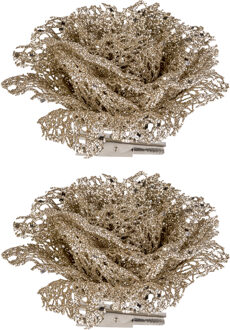 Cosy&Trendy 2x stuks decoratie bloemen roos champagne glitter op clip 10 cm - Kunstbloemen Champagnekleurig