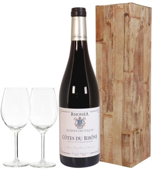 Cotes Du Rhone wijn en 2 wijn glazen