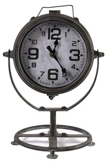 Countryfield Klok Ewald op voet