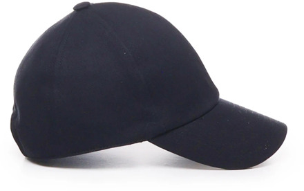 Courreges Zwarte hoeden voor stijlvolle uitstraling Courrèges , Black , Dames