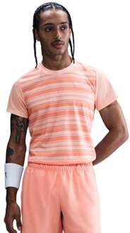 Court Dri-FIT Victory Print T-shirt Heren-Koraal - M