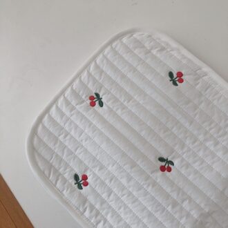 Creatieve Koreaanse Stijl Quilten Kussen Kinderen Leuke Borduurwerk Vier Seizoenen Kussen Handdoek Katoen Ademend Kussen Beddengoed white2