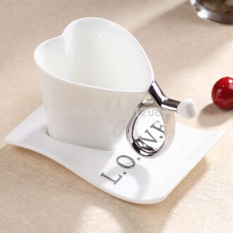 Creatieve thee kopjes Europese wit hartvormige keramische koffiekopje met dienblad nice voor vriend
