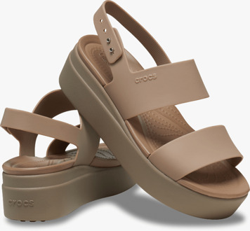 Crocs 206453-2EL BROOKLYN LAAG WEDGE Dames Sandalen Latte/Paddenstoel Bruin - EU 42 / UK 8