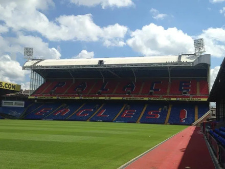 Crystal Palace vs Shakhtar Donetsk (Conference League) (Vliegtuig)