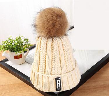 Cuhakci Winter Skullies Poms Hoeden Gebreide Cap Vrouwen Bal Wol Bont Dikke Warme Knit Meisjes Ski Mutsen M187 Beige