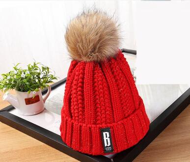 Cuhakci Winter Skullies Poms Hoeden Gebreide Cap Vrouwen Bal Wol Bont Dikke Warme Knit Meisjes Ski Mutsen M187 groot rood