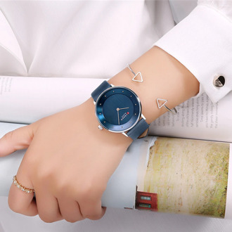 CURREN Watches Women Leather Analog Quartz Wristwatch Charm Ladies Dress Watch Romantic Gift Female Clock 9033 Relogios Feminino
