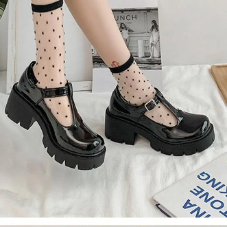 Customized 2020 new small leather shoes women's shoes British hollow female college style Mary Jane shoes big toe shoes women