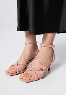 Dames leren sandalen met bandjes op een stilettohak, stoffig roze