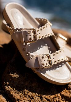 Dames leren slippers met decoratieve bandjes, beige, natuurlijk leer