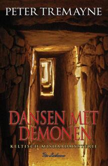 Dansen met demonen - Boek Peter Tremayne (9086060412)